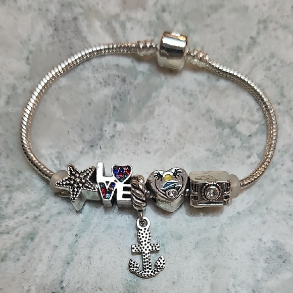 Nwt Silver Charm Bracelet with Anchor and Heart - Picture 3 of 8